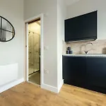 The Willow - Studio 10