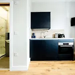 The Willow - Studio 10